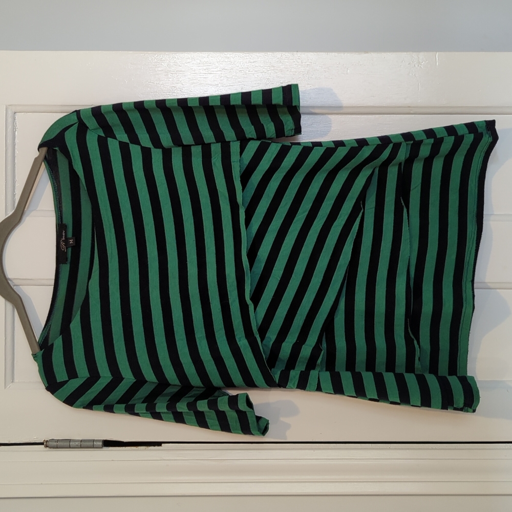 Striped quarter sleeve top